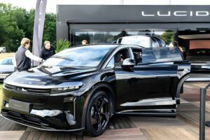 lucid gravity sales data dispute