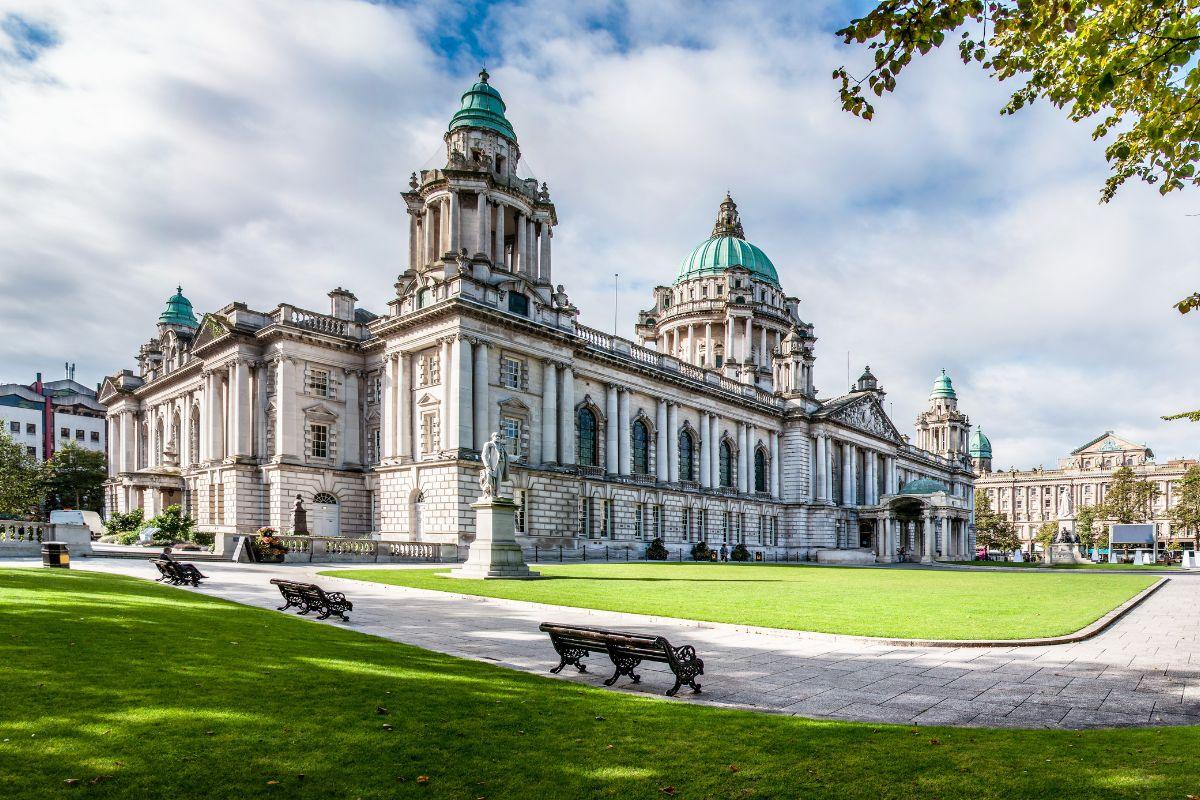 City Hall and a Wander Round Town Belfast