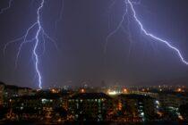 Beware of UK Weather: Thunderstorms Loom Over England & Wales 