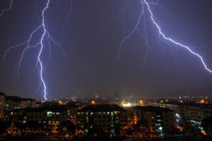 Beware of UK Weather: Thunderstorms Loom Over England & Wales 