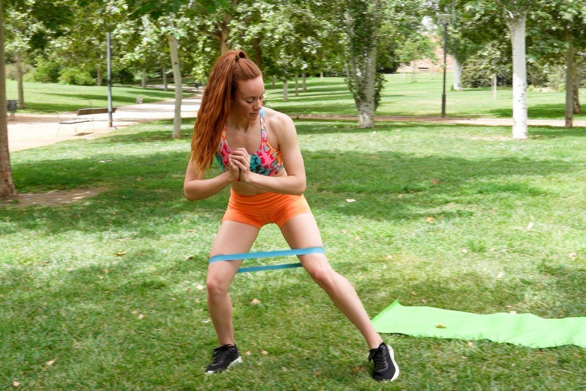 Bodyweight circuits outdoor